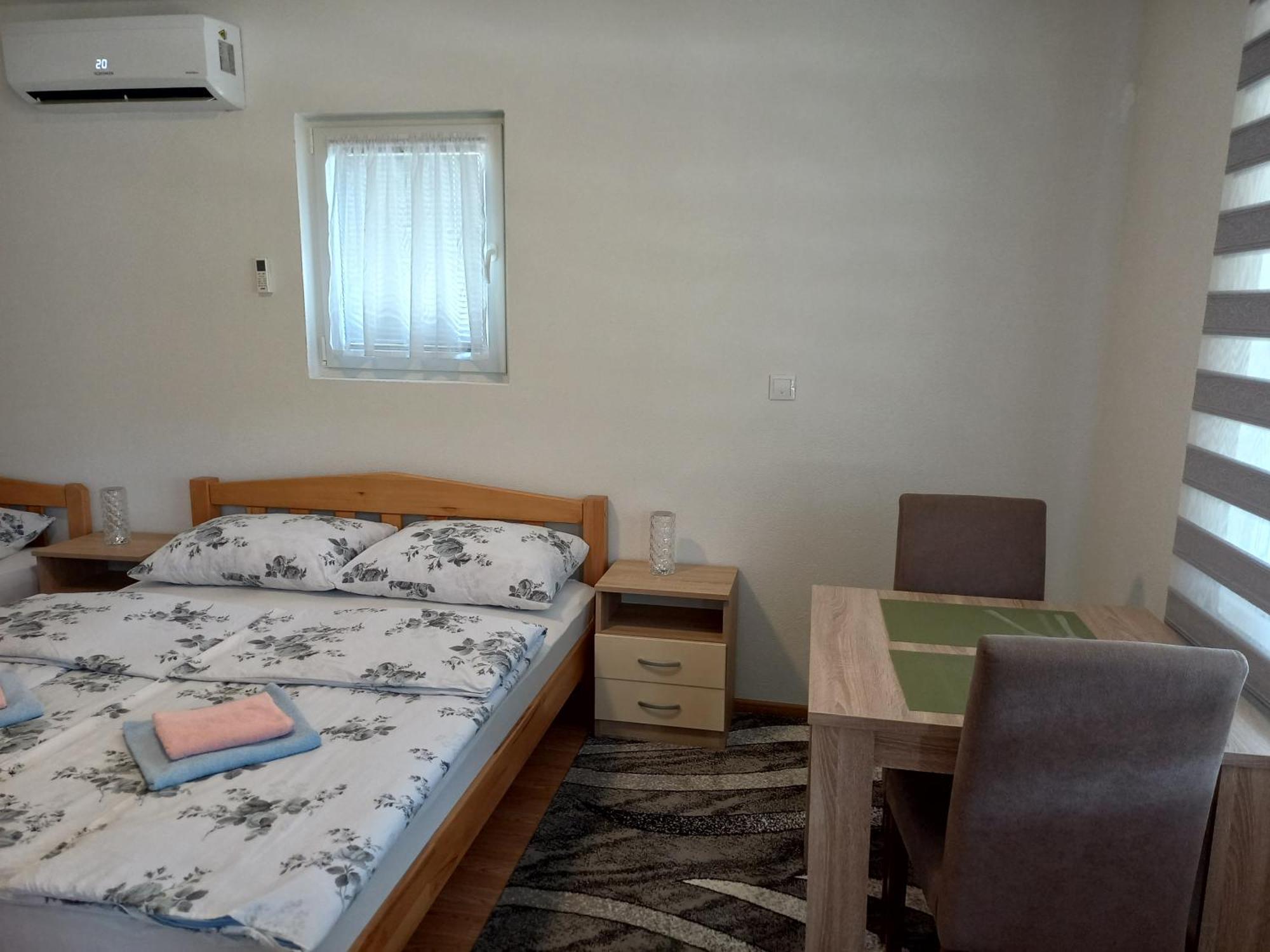 Apartman Konak Prozor Exterior foto